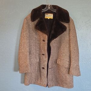 VTG Quality Outerwear Tweed Coat with Dark Brown Faux Fur Collar